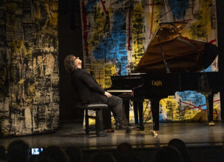 Il grande pianista Remo Anzovino il 5 dicembre al Socjale