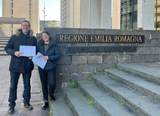 Alluvione. Consegnata in Regione la petizione che chiede il recupero degli spazi distrutti della Biblioteca Manfrediana