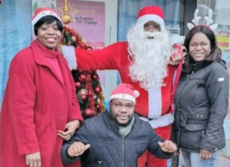 I regali del Capra Team e della 3^A della scuola La Torre allo Sportello del Sorriso