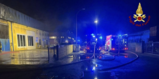 Bagnacavallo, incendio nella notte al calzaturificio Emanuela