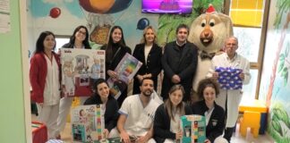 Ecogest, regali di Natale ai bambini della Pediatria di Ravenna e giochi per le sale comuni