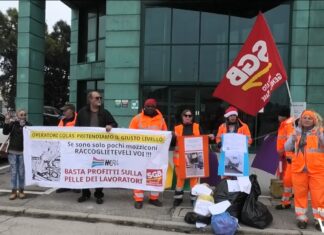 “Vogliamo il secondo livello”: presidio dei lavoratori Colas addetti allo spazzamento