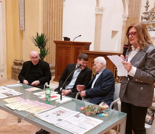 Bagnacavallo: Collezione Laghi, 250 persone all’inaugurazione della mostra