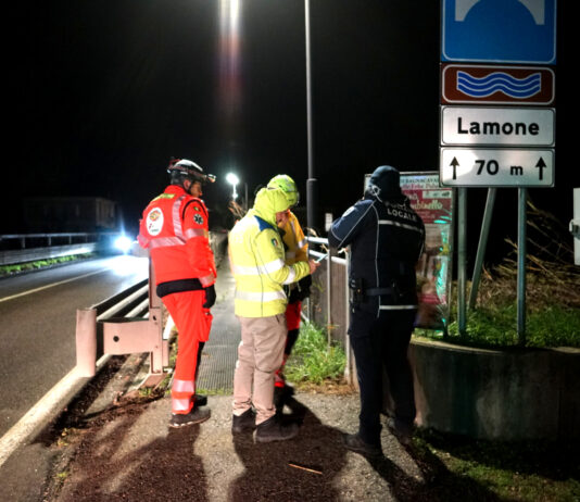 Mezzano ore 24,00 fiume Lamone superata soglia rossa siamo a 7,85 m