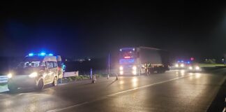 Guida senza tessera tachigrafica: autotrasportatore sanzionato sulla SS16