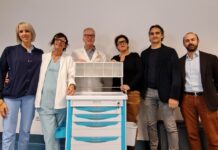 Nuovo carrello multifunzione donato alla Cardiologia di Ravenna dalla Famiglia Torelli
