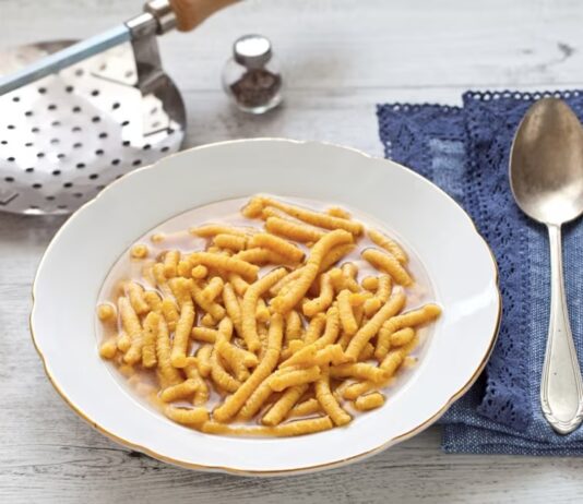 Un pranzo che scalda il Natale: Auser e Pubblica Assistenza unite contro la solitudine