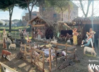 Tanti visitatori al presepe di Lido Adriano