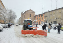 Scuole superiori chiuse domani. Aperti nidi, scuole dell’infanzia, scuole elementari e medie