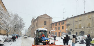 Scuole superiori chiuse domani. Aperti nidi, scuole dell’infanzia, scuole elementari e medie