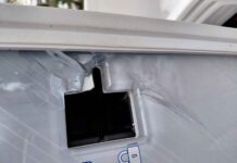 Tentano di scassinare due distributori di sigarette: danni a due attività del borgo