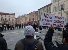 Ravenna, in piazza con la comunità iraniana per i diritti e la libertà