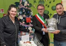 Consegnata l’Impagliata alla famiglia di Diletta, la prima faentina nata nel nuovo anno