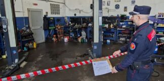 Officina abusiva scoperta nella Bassa Romagna: sequestrati rifiuti pericolosi