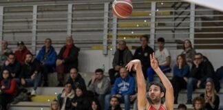 Basket: OraSi, partita punto a punto a Latina, il quarto periodo è decisivo e i padroni di casa vincono 83-73