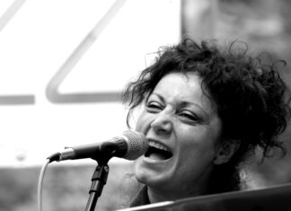 Laboratorio di canto collettivo con Paola Sabbatani alla Casa del Teatro di Faenza