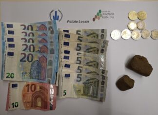 Agenti in borghese individuano uno spacciatore al Parco Mita