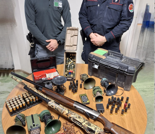 Caccia illegale nel ravennate: in tre sorpresi con richiami vietati