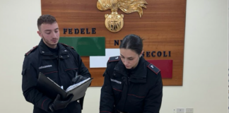 Arrestato spacciatore: ritrovati in casa 6 mila euro in contanti