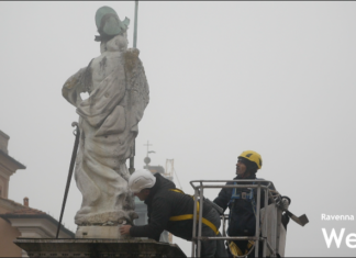 Nuovi controlli alle colonne di Piazza del Popolo dopo il terremoto