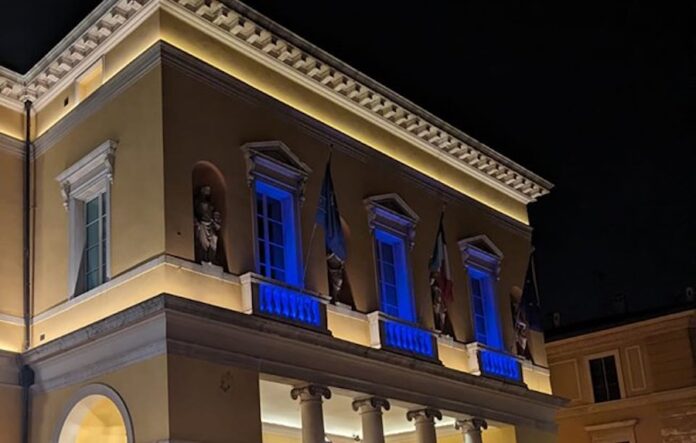 Teatro-Alighieri-illuminazione-blu