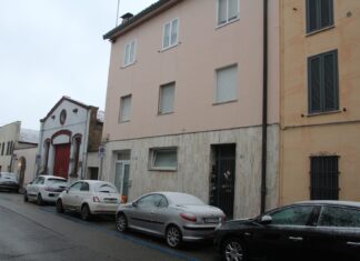 Tragedia a Lugo: trovati morti in casa madre e figlio