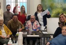 Gioco e socialità alla Cra Sassoli di Lugo con i giovani del Rotaract