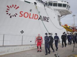 La nave ONG “Solidaire” attracca a Ravenna con 120 migranti