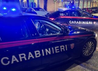 Evade dai domiciliari per andare al bar: arrestato