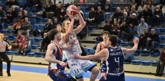 Basket: con Jesi arriva una vittoria con il brivido