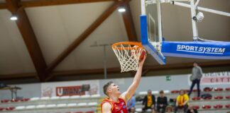 Basket: A Chiusi grande rimonta nel secondo tempo ma i padroni di casa si aggiudicano la vittoria con il punteggio di 80-75