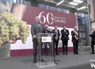 60 anni per Caviro