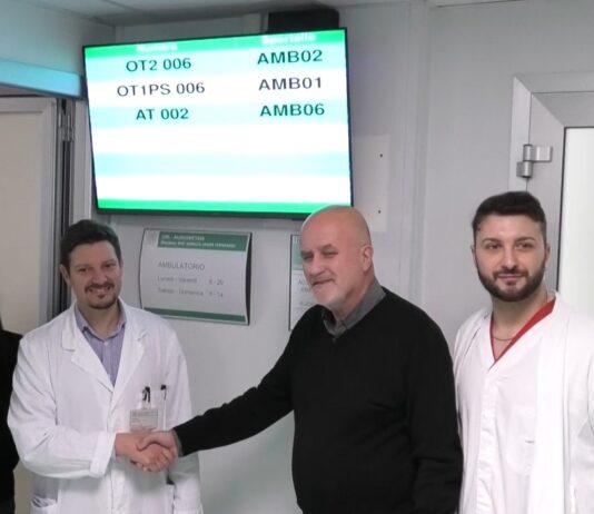 Un monitor per gestire le attese all’Otorinolaringoiatria di Ravenna: la donazione di Fiadda