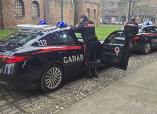 Denunciati i responsabili della sassaiola di via Carducci