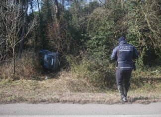 Auto esce di strada a Ravenna, 60enne soccorsa con l’elisoccorso