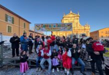 Carnevale dei Ragazzi 2026: vince il carro della Parrocchia di Porto Fuori “Grease”