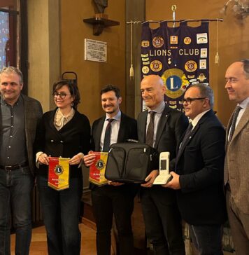 Il Lions Club Ravenna Host dona un apparecchio per lo screening uditivo neonatale