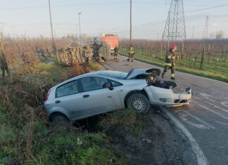 Ennesimo incidente su via Canala: due feriti