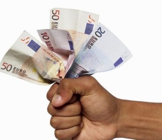 Truffe sugli investimenti, scattano gli incontri informativi del Codacons